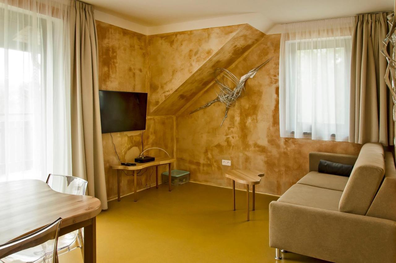 Apartmany Modrinova Archa S Privatni Saunou Vaclavov u Bruntalu Dış mekan fotoğraf